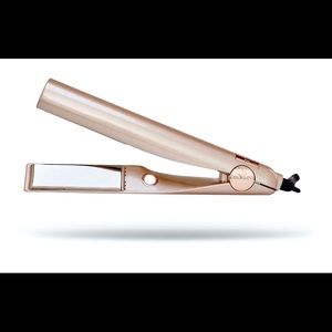 Tyme Iron Pro straightener and Curling